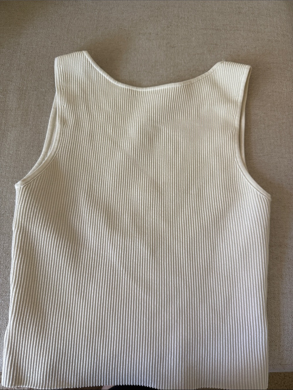 Aritzia Sculpt Knit Leading Top in Light Birch - Picture 4 of 6